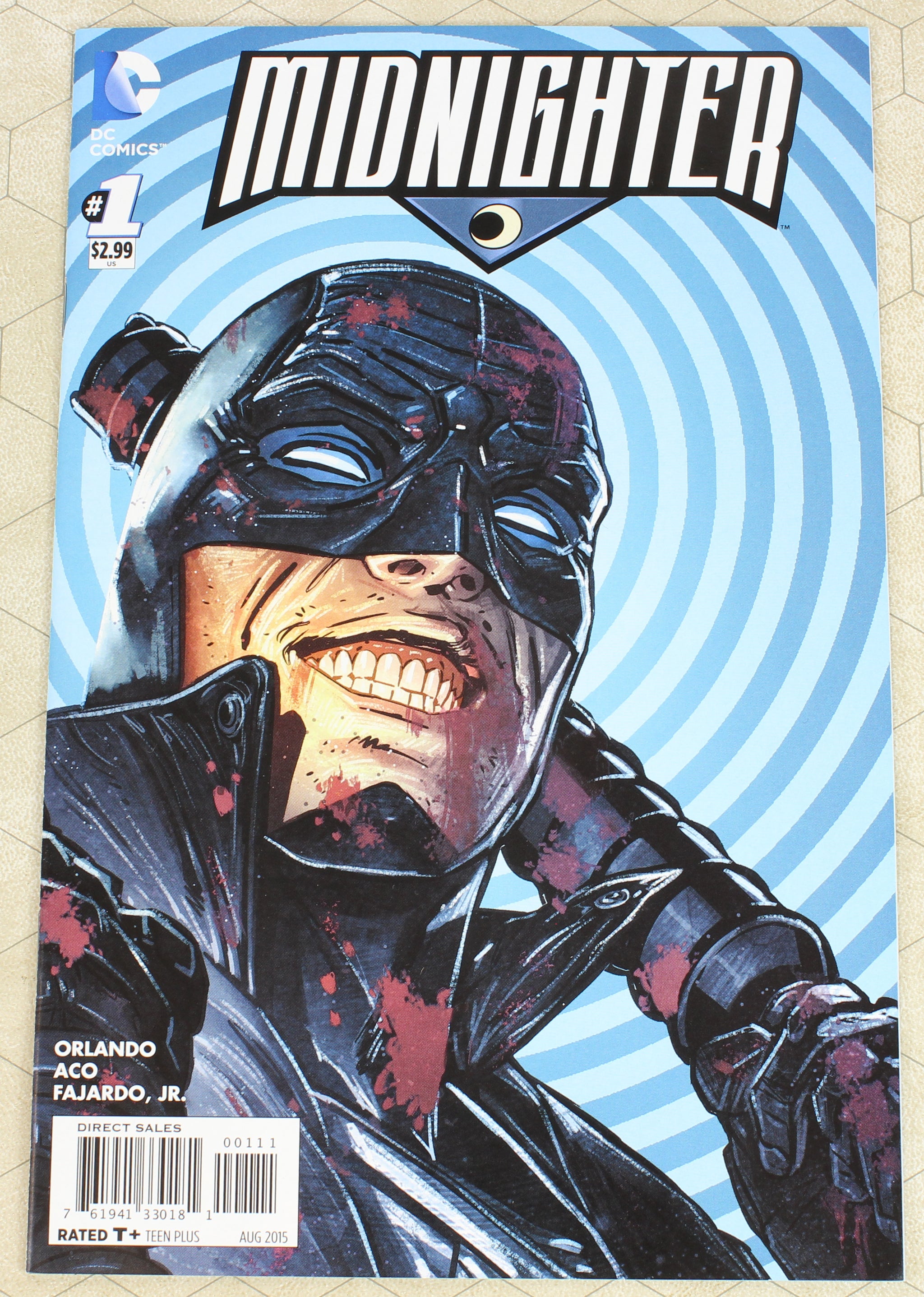 セール！ 洋書 　アメコミ　Midnighter　DCコミックス　2冊セット セール！ 洋書 アメコミ Midnighter DCコミックス 2冊セット