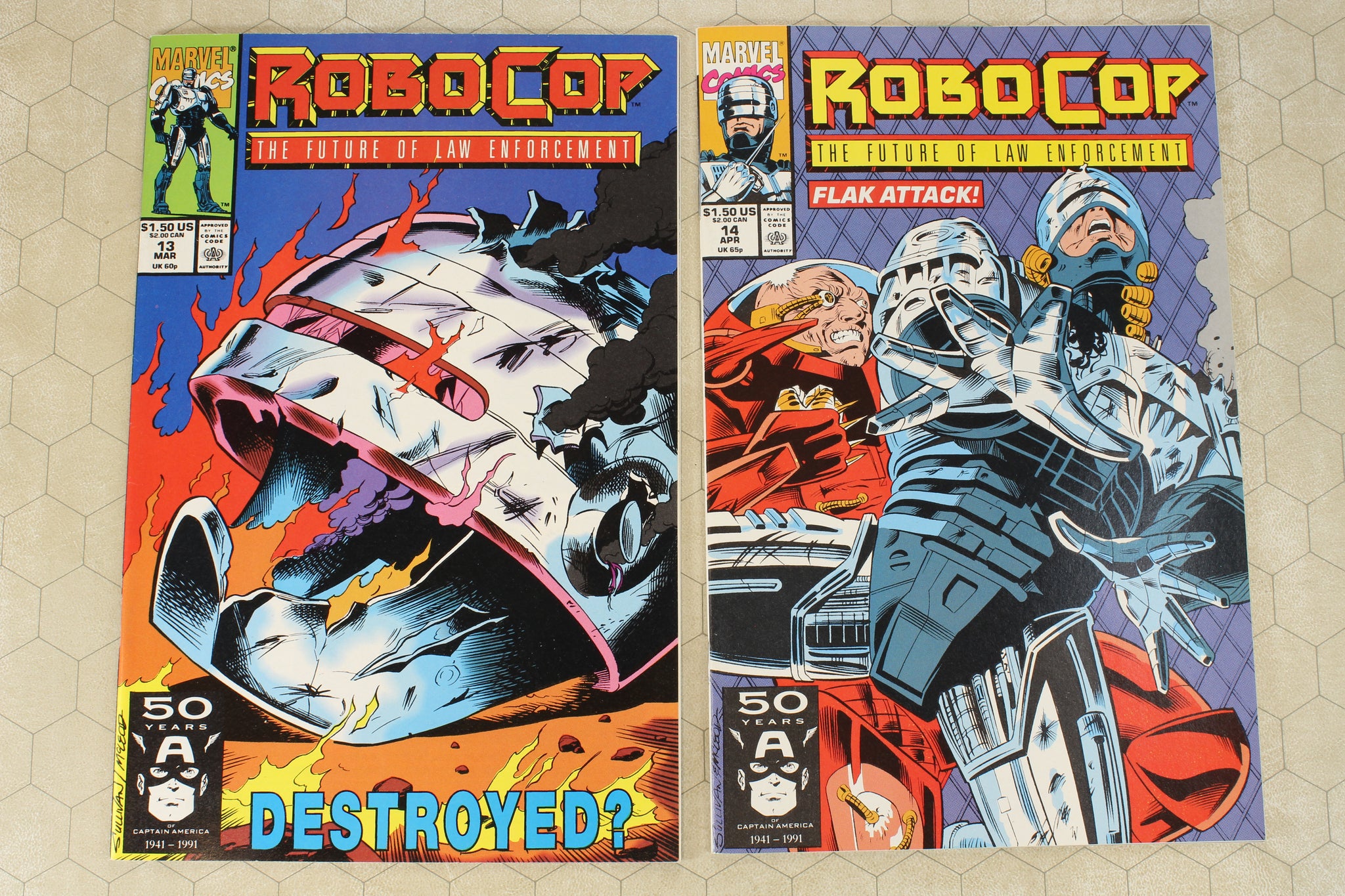 Lot of 2 1990 Robo cop # 1 comics in gem mint condition!!! outlet ( White pages)